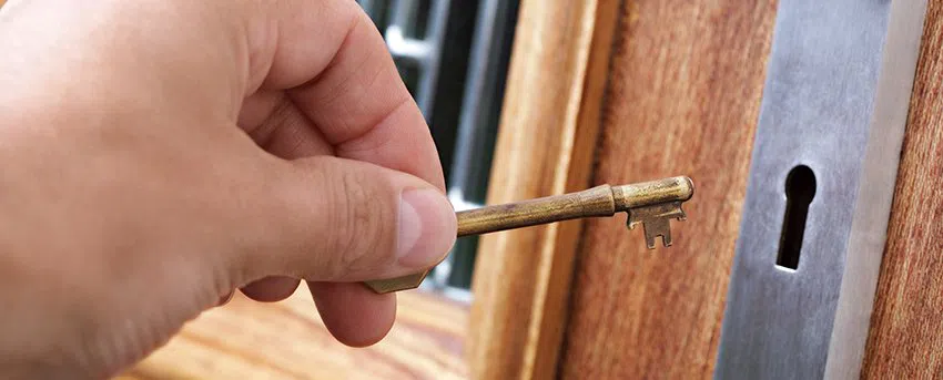 Central Locksmith Store Springfield, VA 703-594-5186 - lockout-service-01